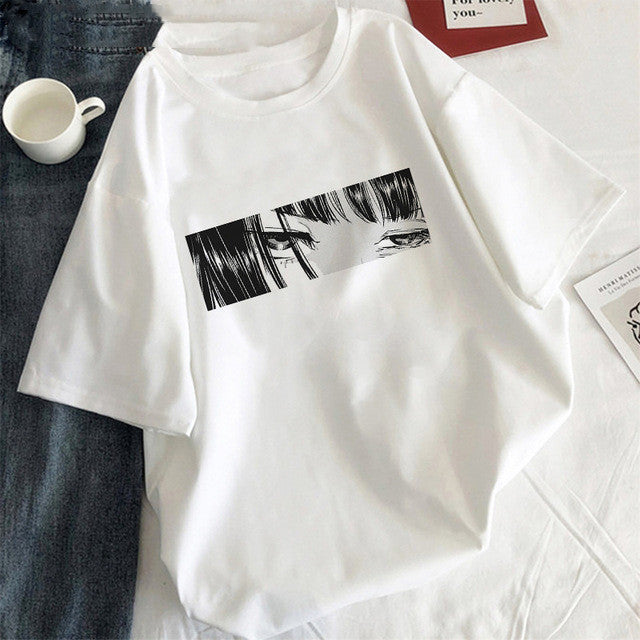 Women's T-shirt with eye close-up print