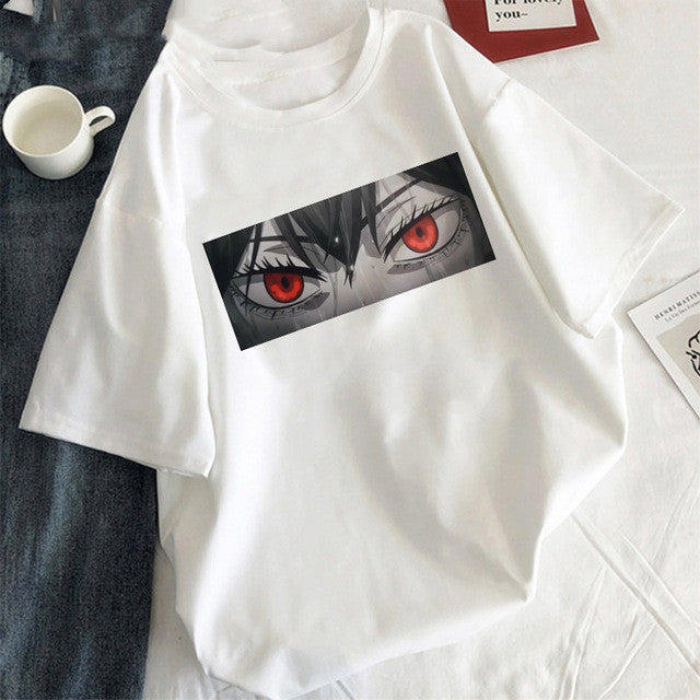 Women's T-shirt with eye close-up print