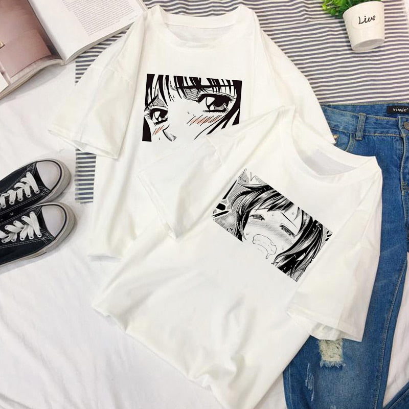 Women's T-shirt with eye close-up print