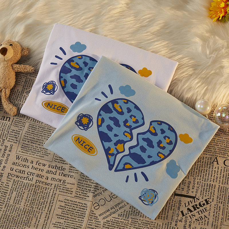 Loose-fitting Short-sleeve Top With A Heart Print