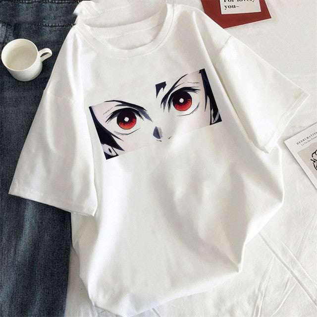 Women's T-shirt with eye close-up print
